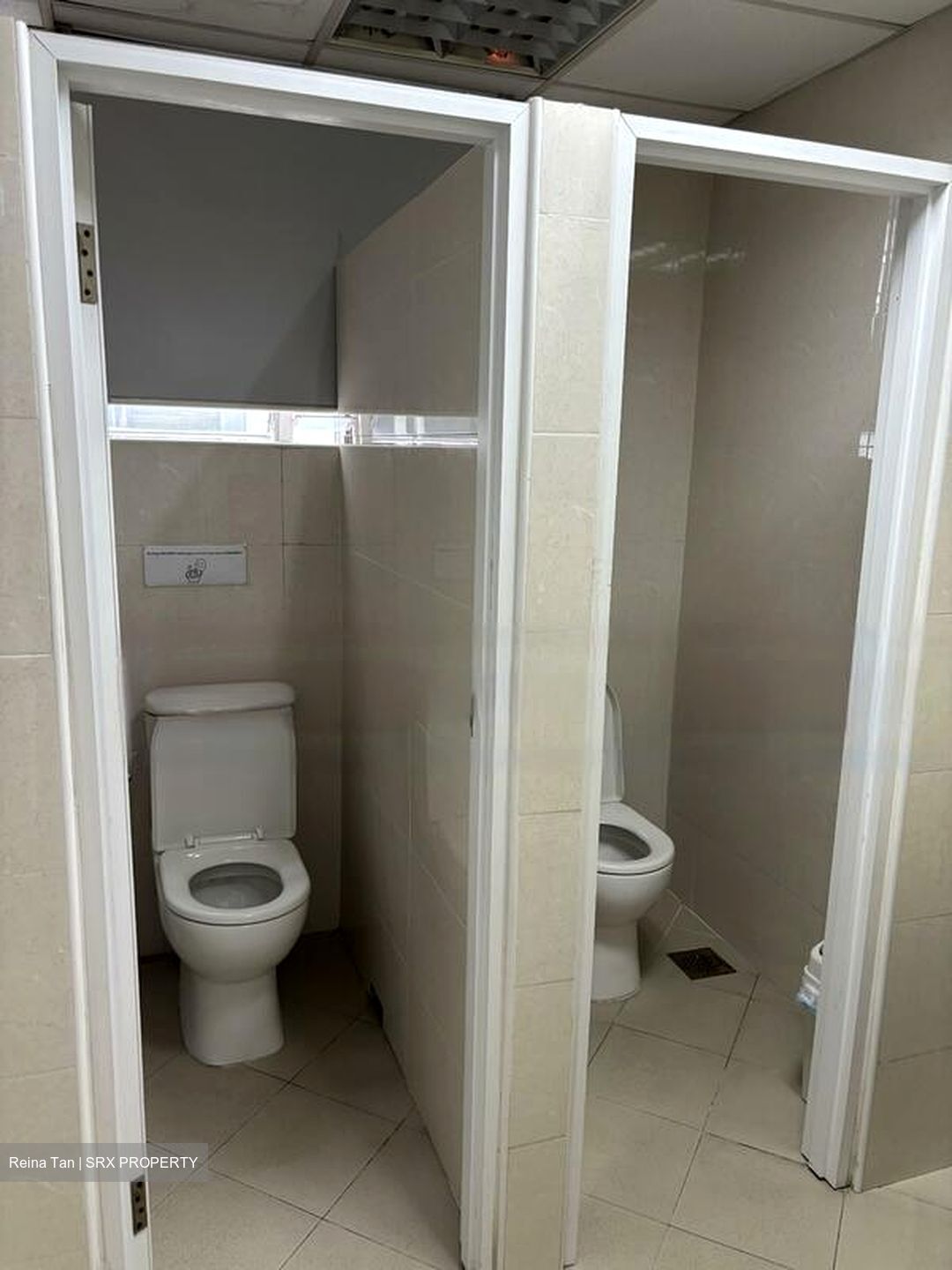 Juta Building (D1), Office #454523761